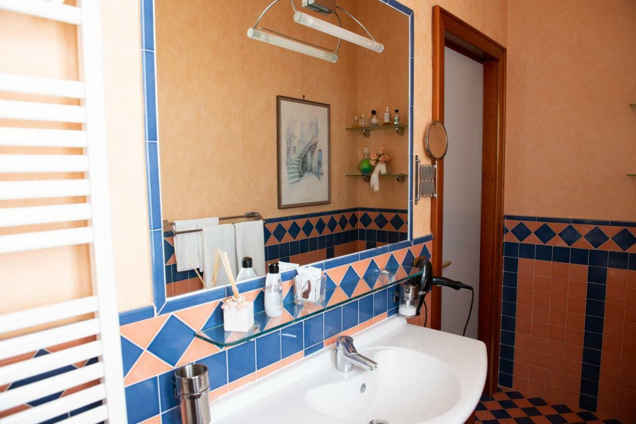 Villa Lucia Terrazza Panoramica Кастеламаре ди Стабия Екстериор снимка